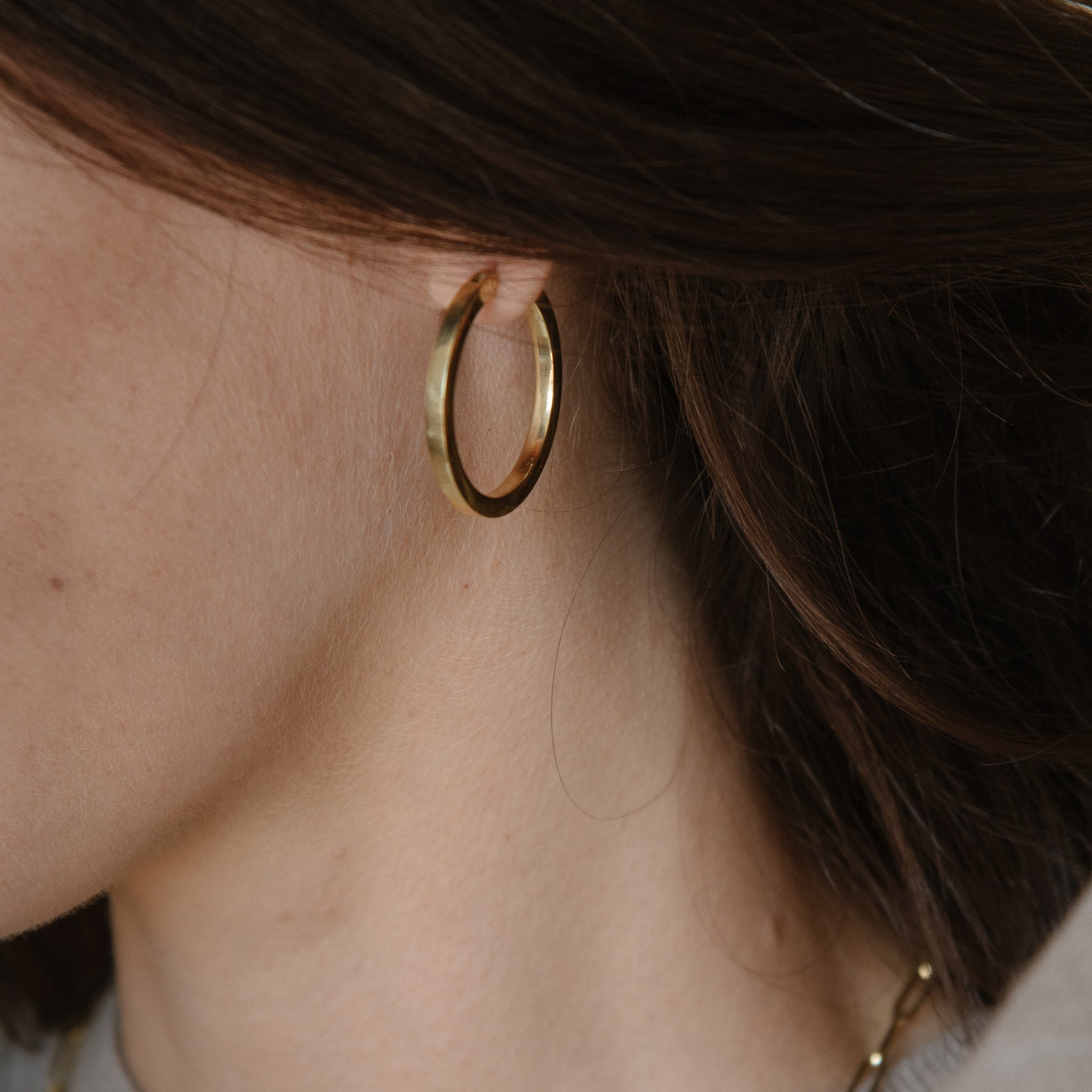 Pendientes de oro 18k hecho a mano en Barcelona – Oretta