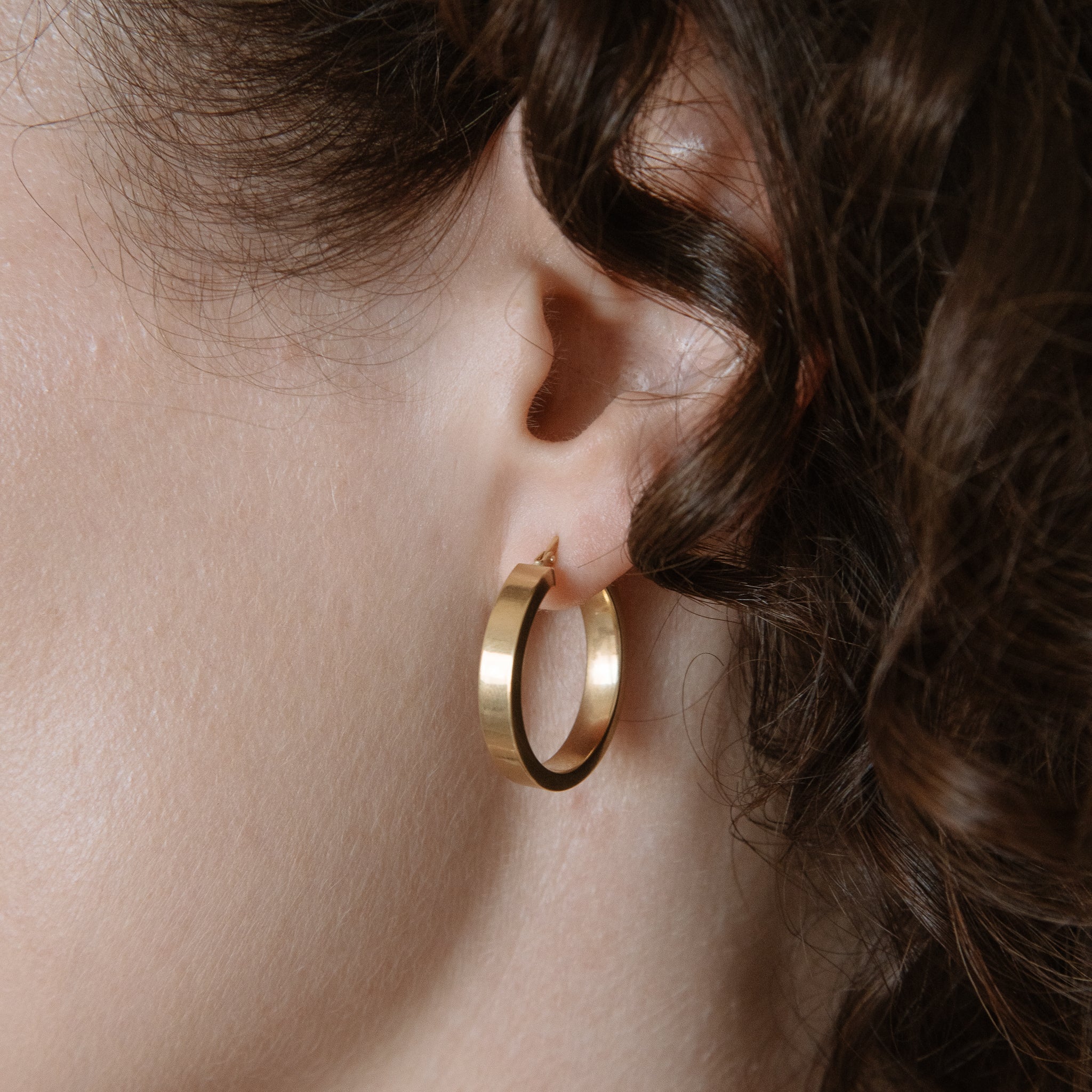 Pendientes de oro 18k hecho a mano en Barcelona – Oretta