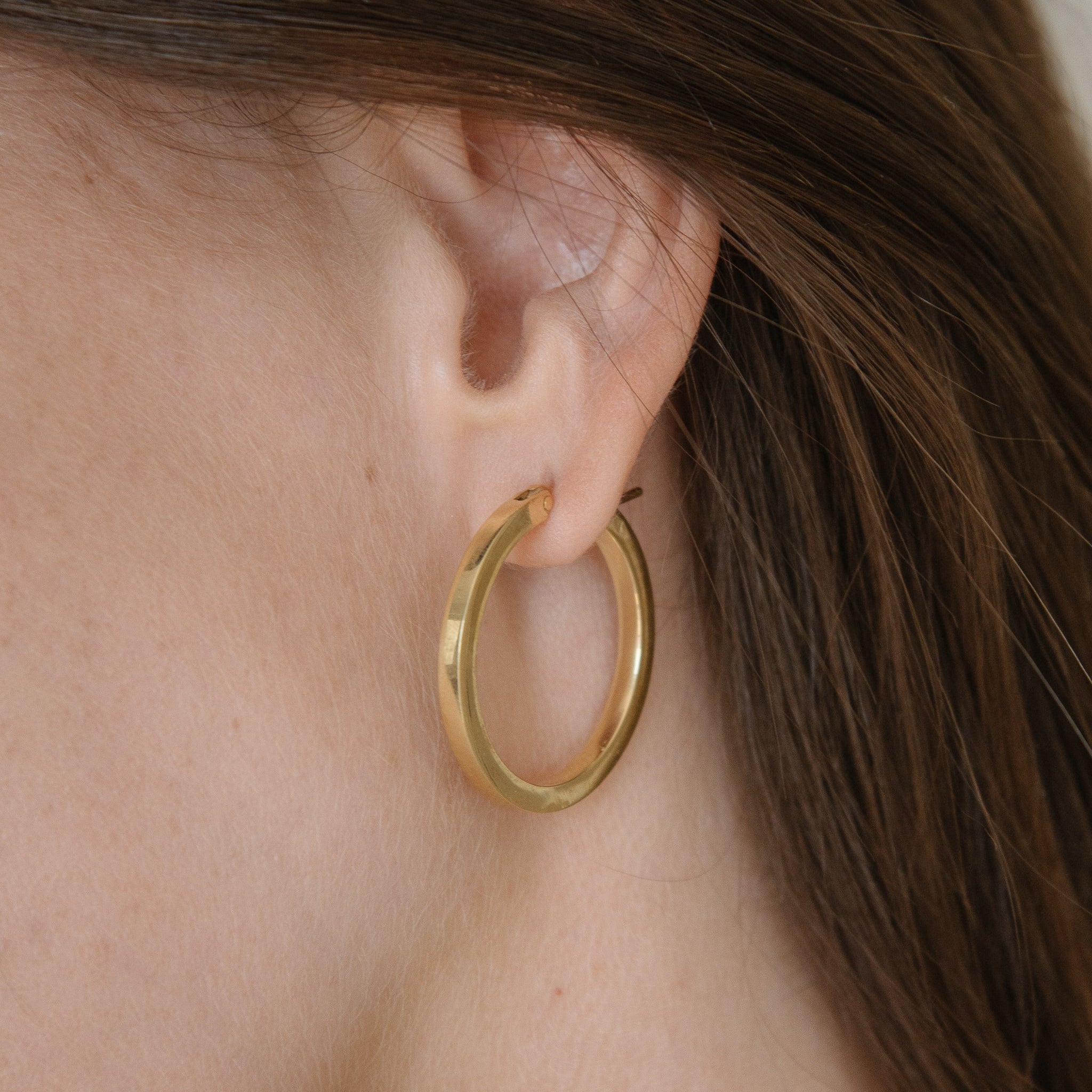 Pendientes de oro 18k hecho a mano en Barcelona – Oretta